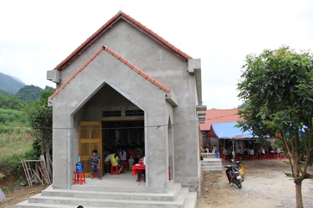 The thanksgiving and inauguration ceremony for a new chapel held at Binh An congregation
